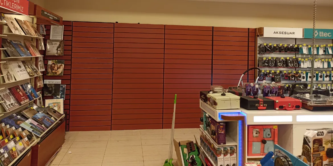 D&R Vitrin Giydirme Uygulaması