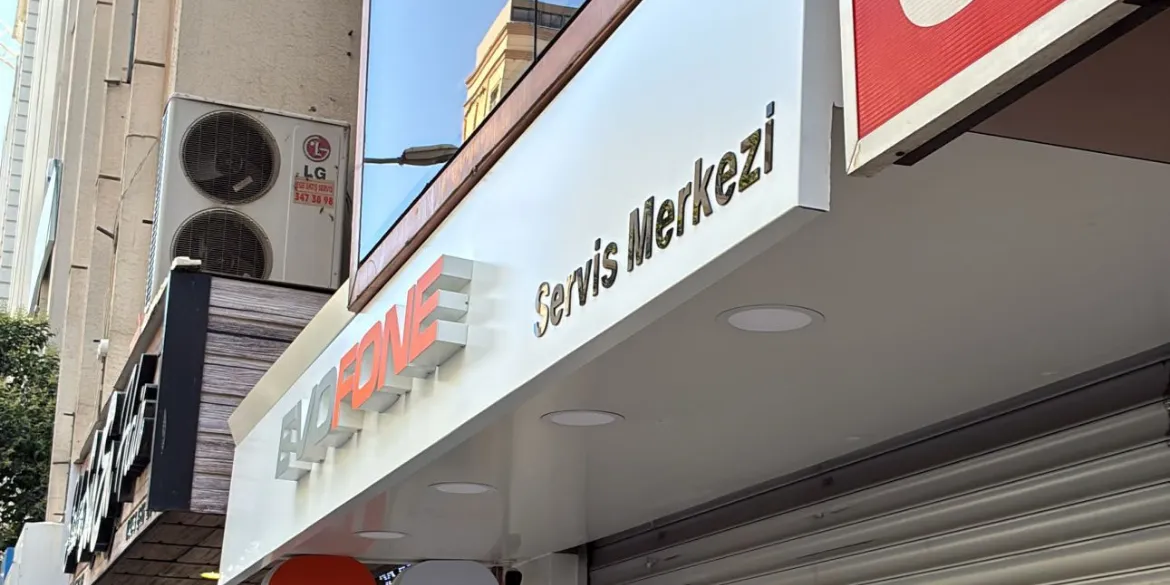 Evofone Telefon Teşhir Standı
