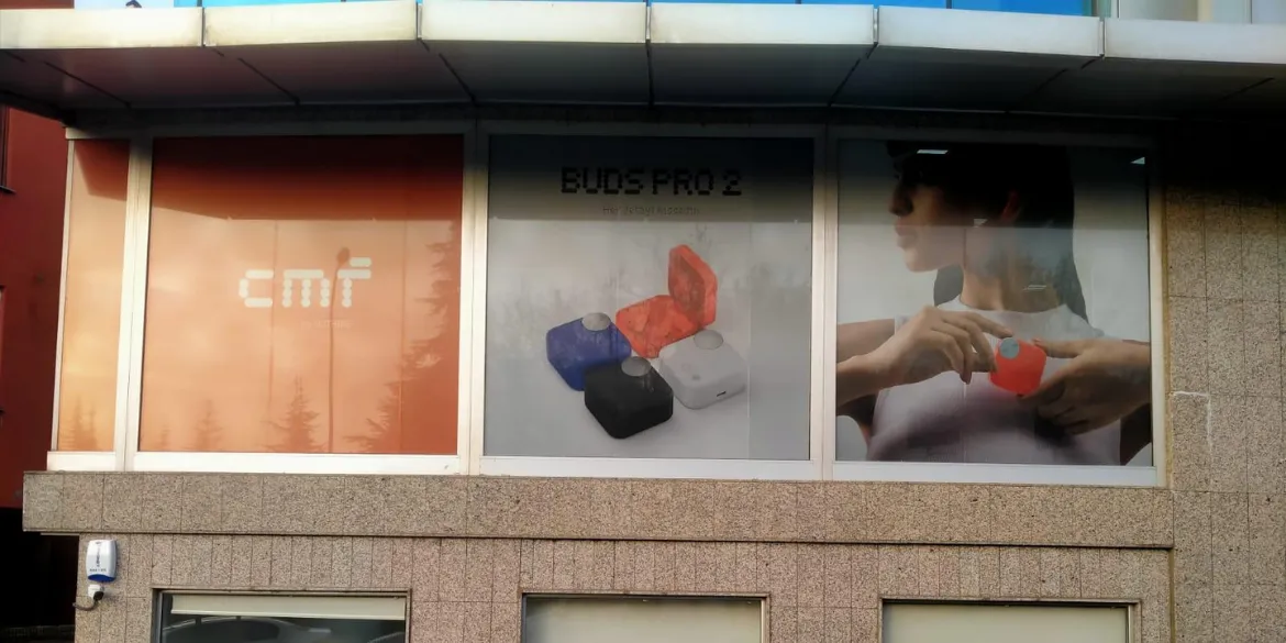 Reset Mobile Mobil Cihaz Teşhir Standı Örneği